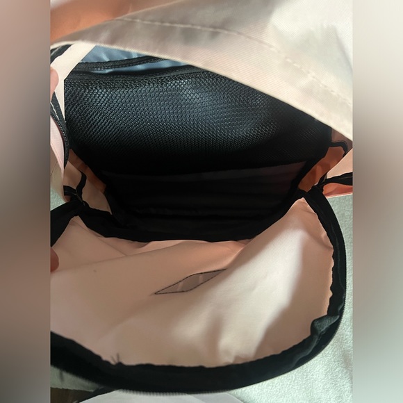 Adidas Original Base Backpack - Picture 6 of 9